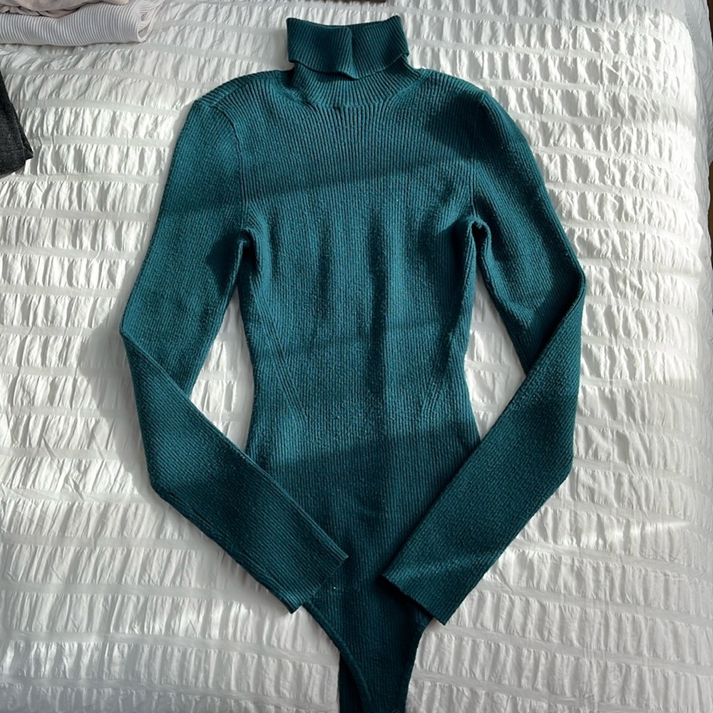 Abercrombie teal turtleneck